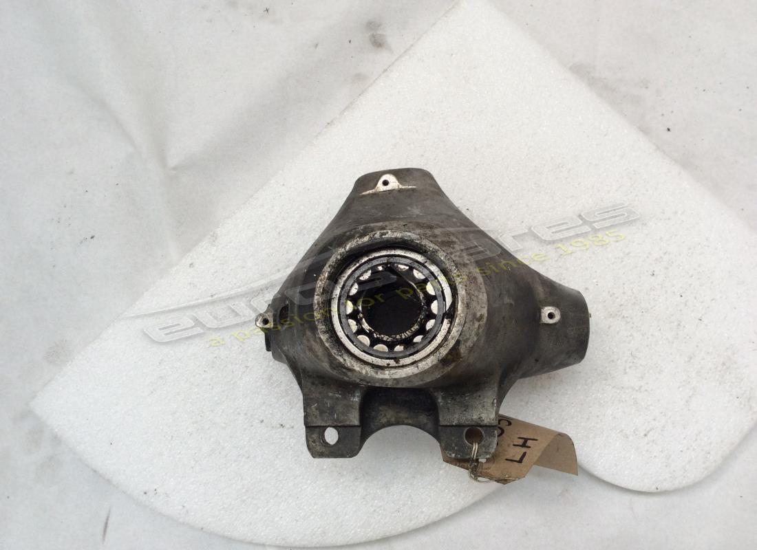 USED Lamborghini LH FRONT HUB HOLDER . PART NUMBER 005112846 (1)