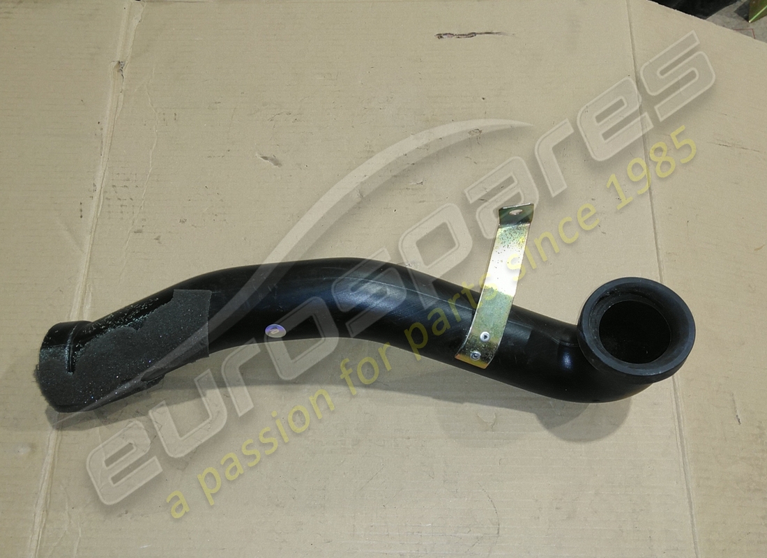 USED Ferrari RH AIR DELIVERY TUBE RHD . PART NUMBER 62189600 (1)