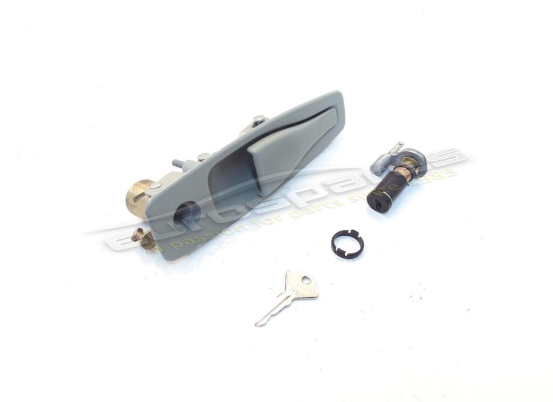 NEW Ferrari RH OUTER DOOR HANDLE. PART NUMBER 62577400 (1)