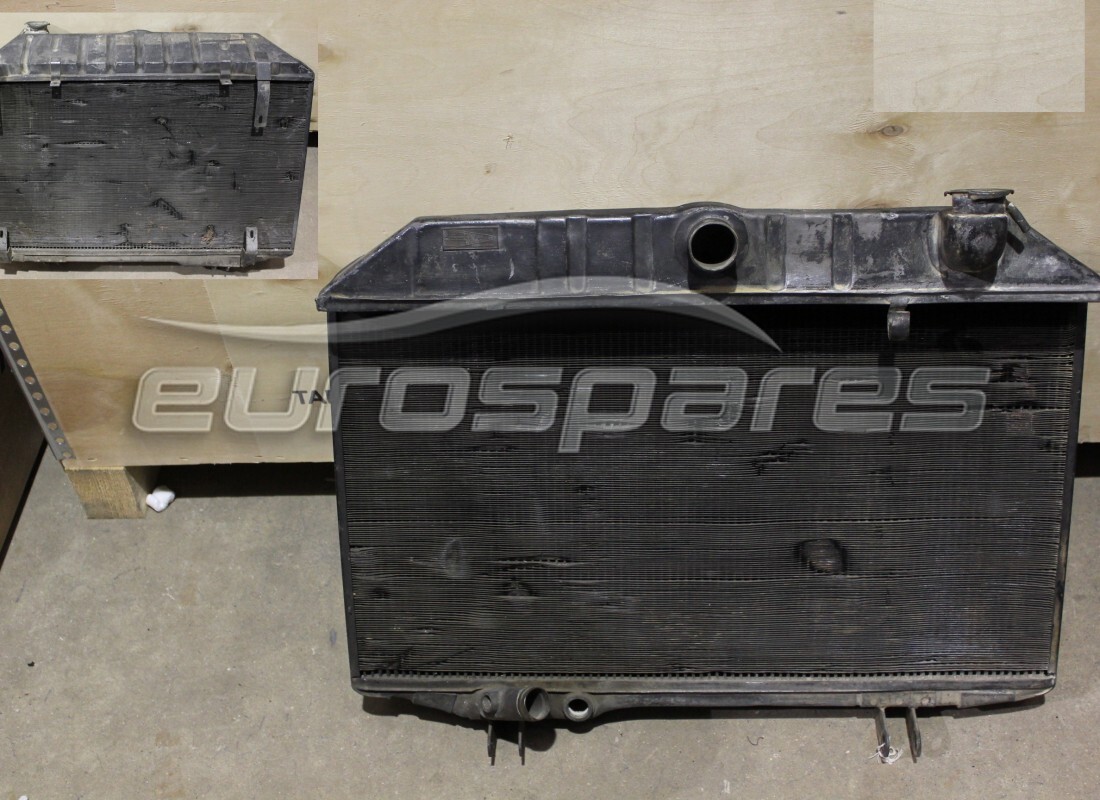 USED Ferrari RADIATOR 275 GTB4 OE . PART NUMBER 800136 (1)