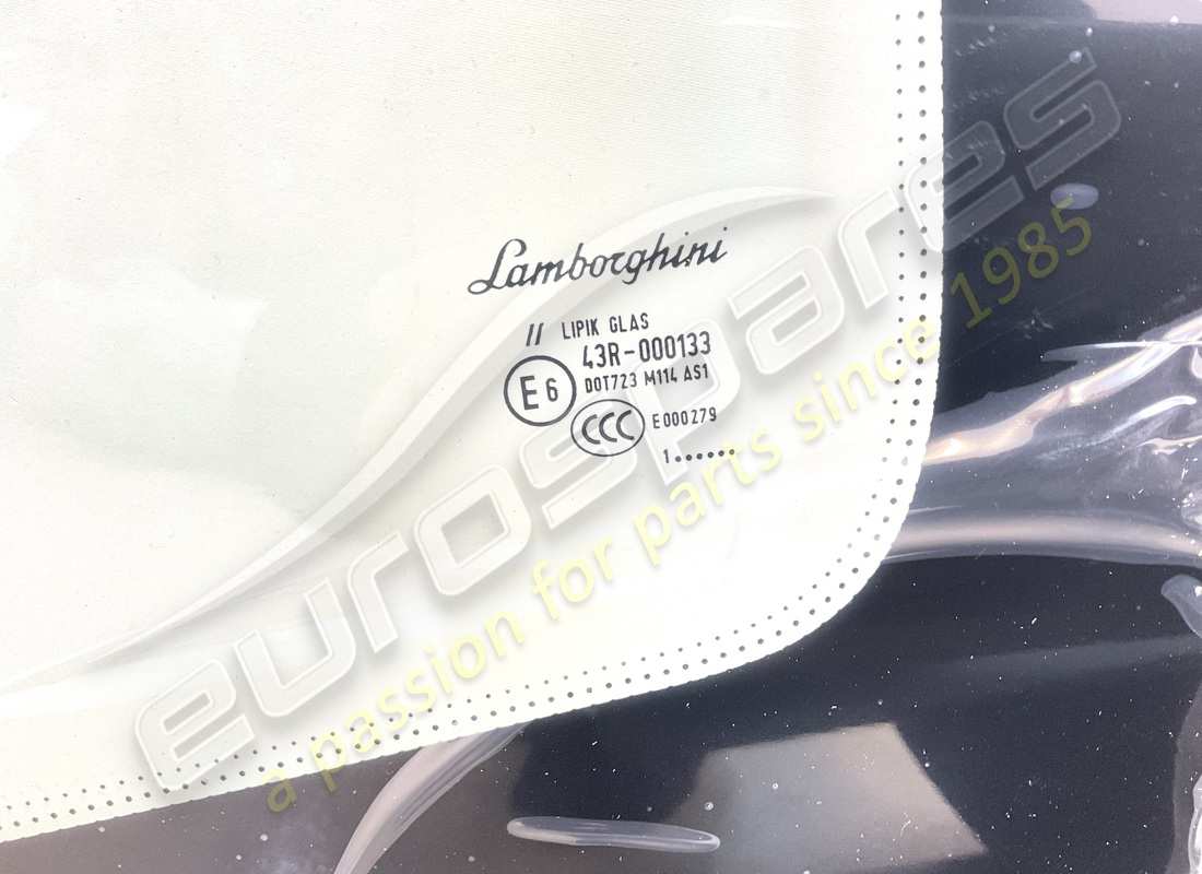 NEW Lamborghini WINDSHIELD. PART NUMBER 470845099A (2)