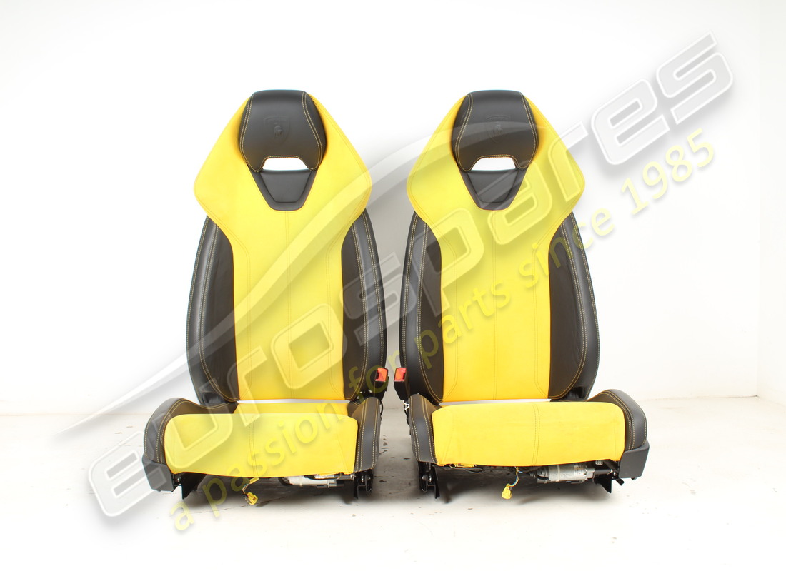 USED Lamborghini PAIR OF ELECTRIC SEATS . PART NUMBER 4T08810212AW (1)