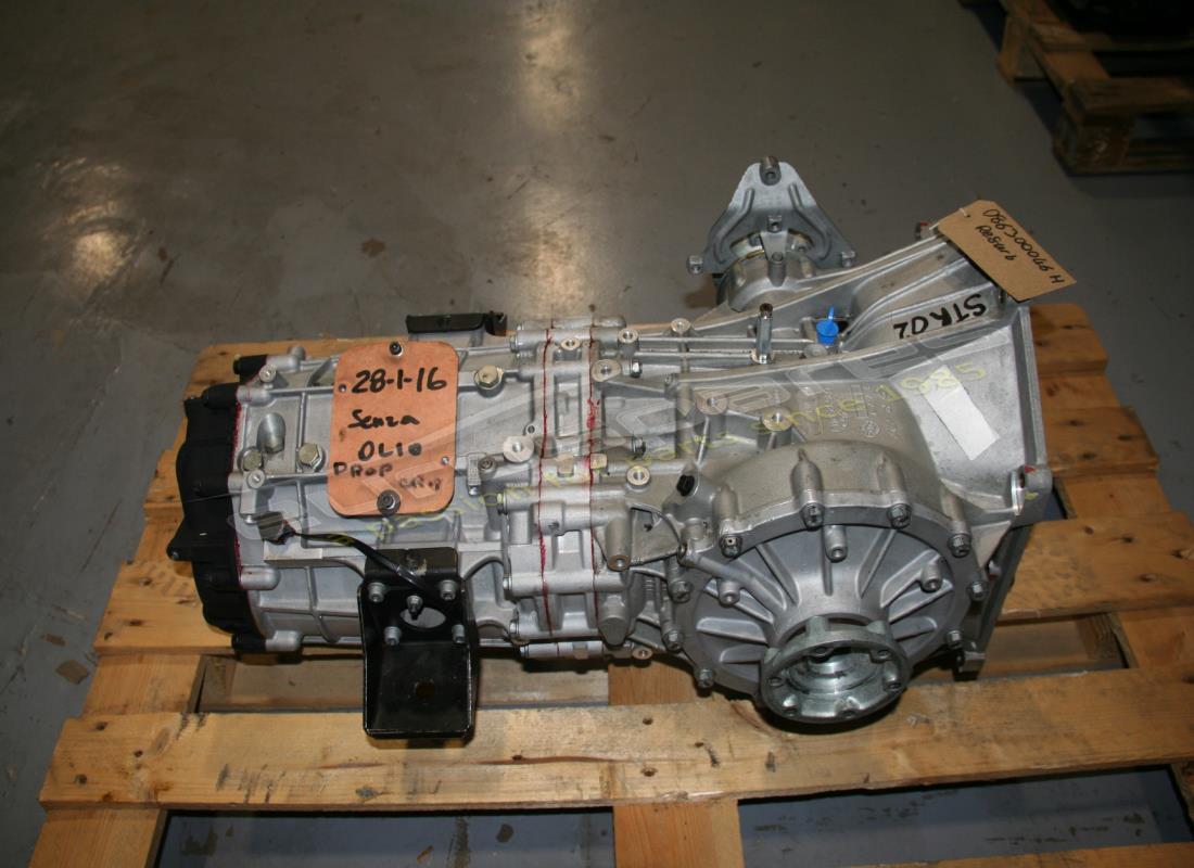 RECONDITIONED Lamborghini TRANSMISSION . PART NUMBER 086300046H (1)