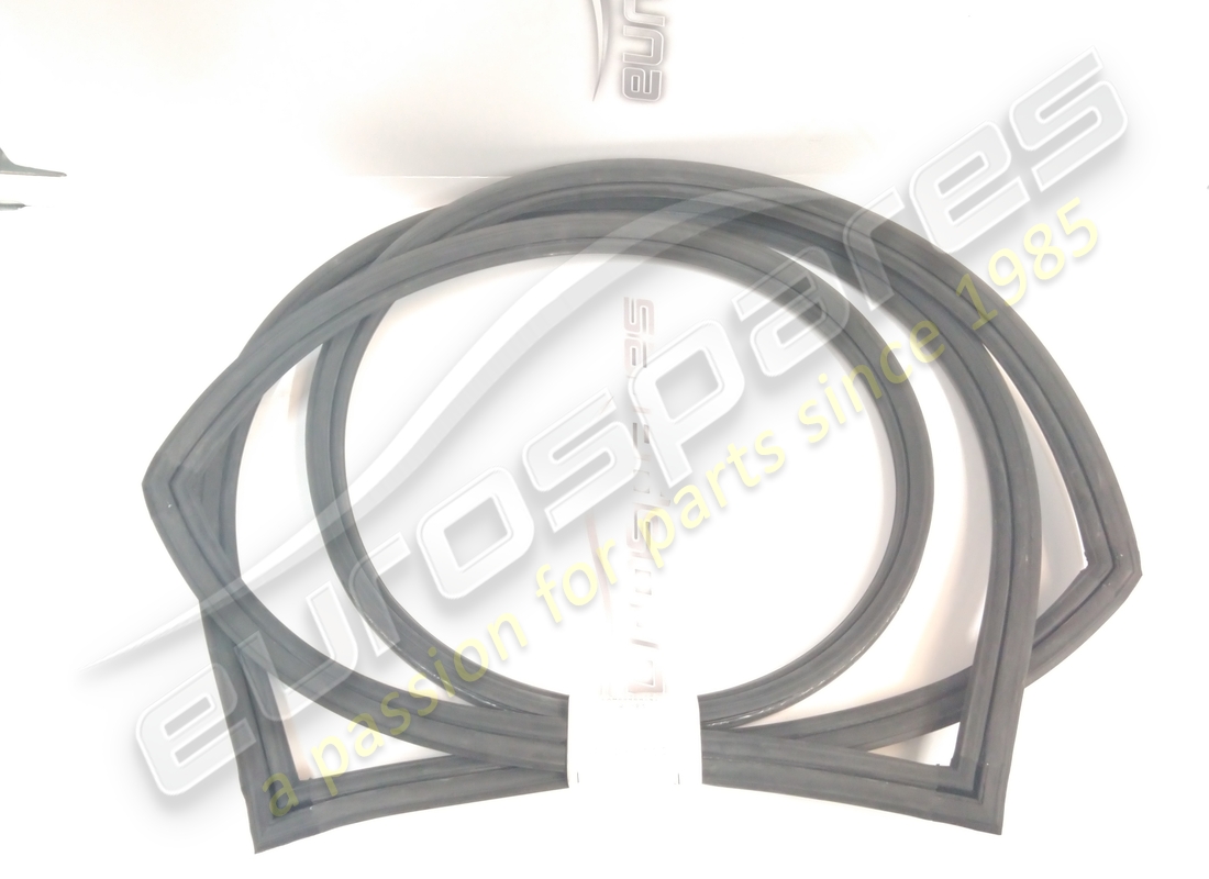 NEW Eurospares WINDSCREEN SEAL . PART NUMBER 14300100 (1)