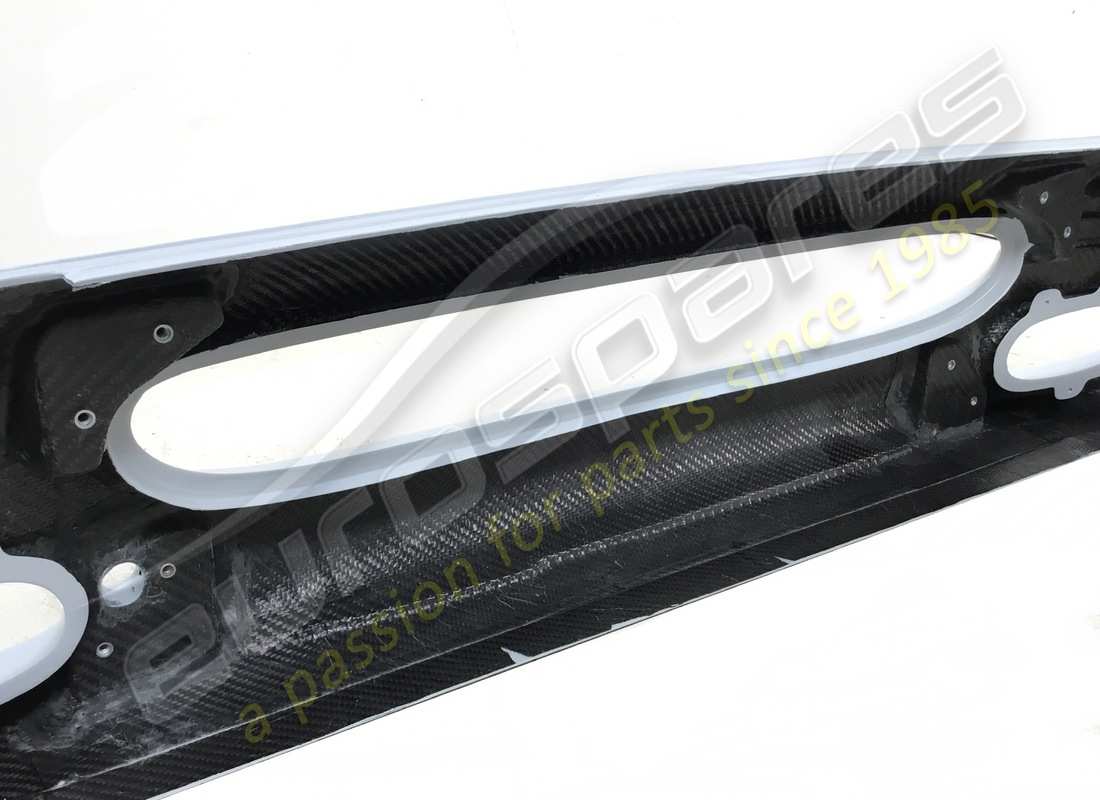 NEW Ferrari FRONT BUMPER. PART NUMBER 64130210 (7)