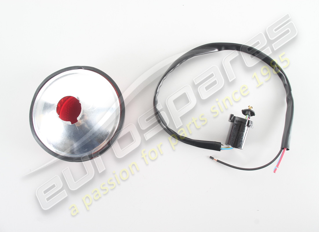 new (other) ferrari rear tail lamp c/w reflector oe. part number 20082301 (2)