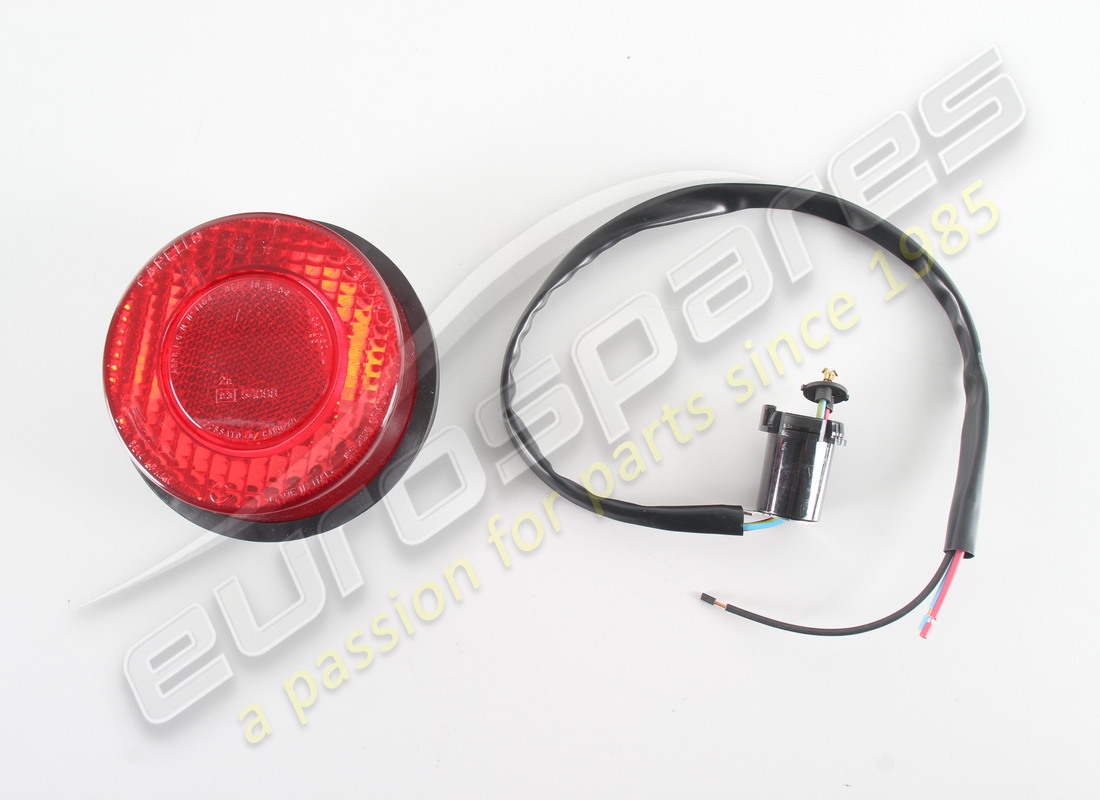 new (other) ferrari rear tail lamp c/w reflector oe. part number 20082301 (1)