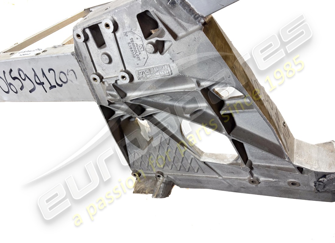 new ferrari lh rear lateral side. part number 65941200 (4)