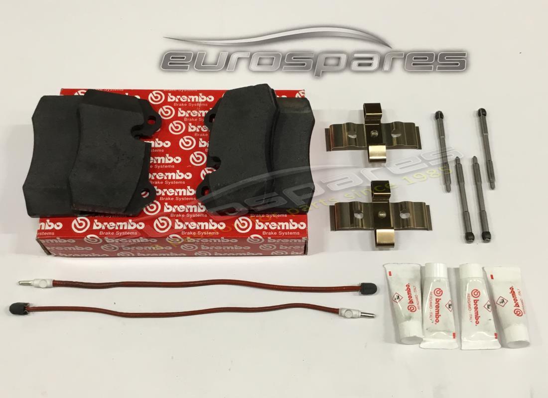 new ferrari front brake pads. part number 70000935 (1)