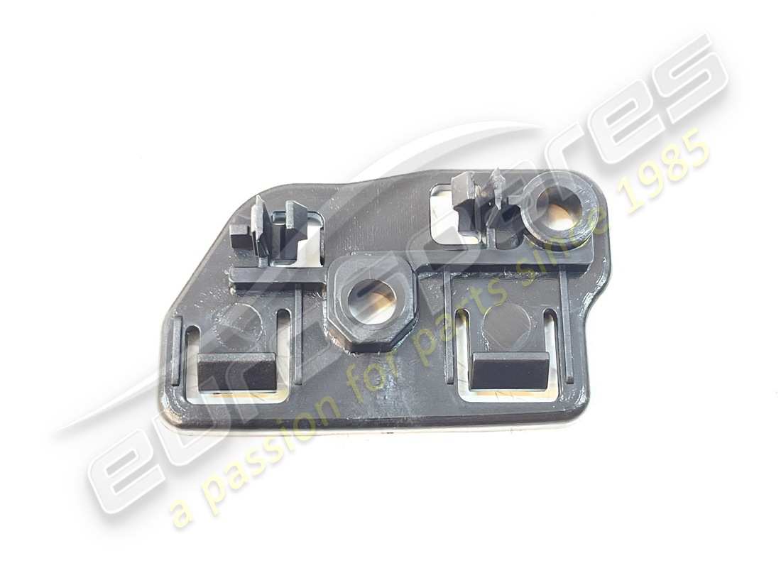 new maserati rh lateral bracket. part number 670004442 (2)
