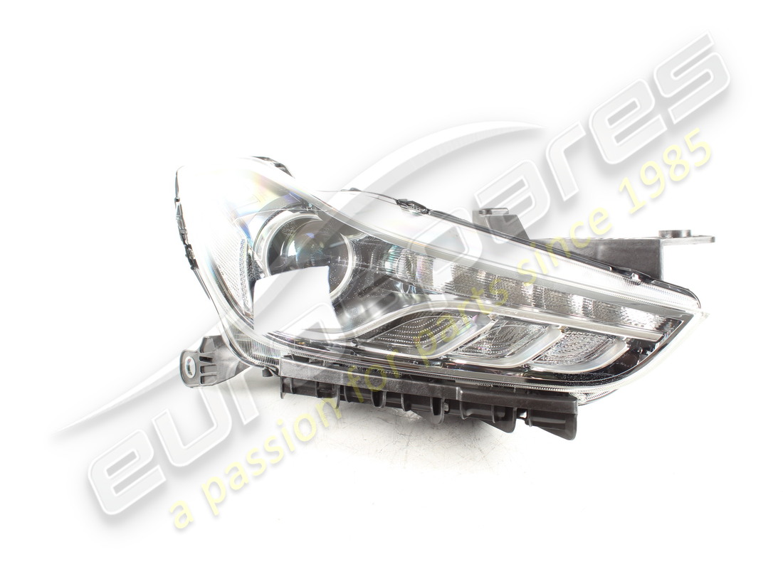 new maserati rh front upper headlamp. part number 670106275 (1)