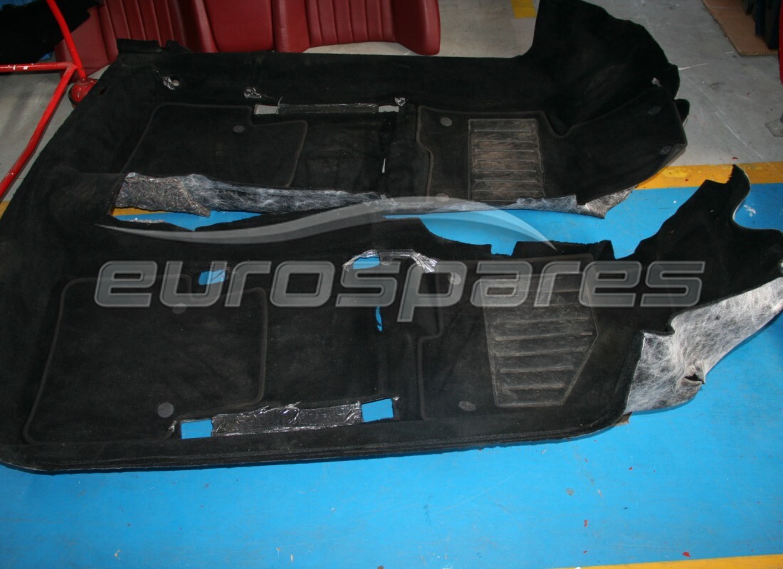 USED Maserati COVER FOR PAVEMENT . PART NUMBER 674004.. (1)
