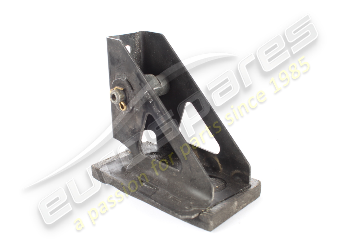 USED FERRARI RH MOUNTING BRACKET FOR REMOVABLE SUBFRAME. PART NUMBER 254099 (4) used ferrari rh mounting bracket for removable subframe. part number 254099 (4)