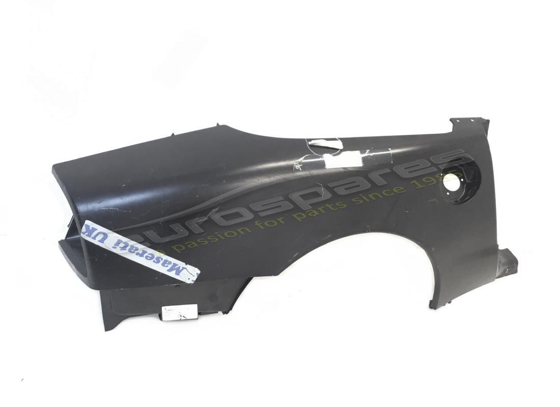 new maserati complete rear rh mudguard. part number 66069800 (1)