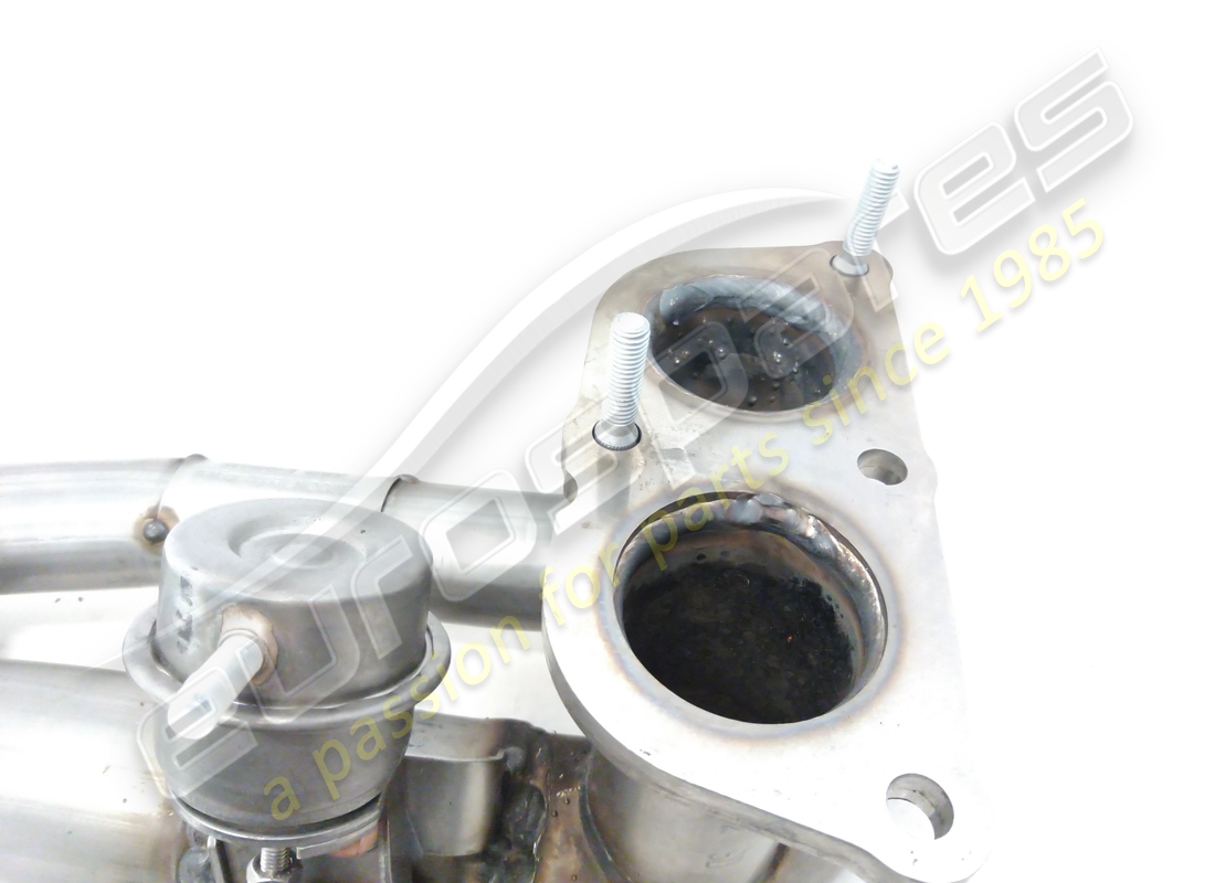 new ferrari complete lh outlet pipe. part number 235962 (2)