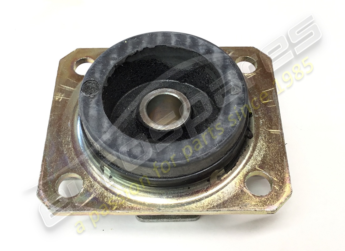 new eurospares engine mount. part number 216357 (2)