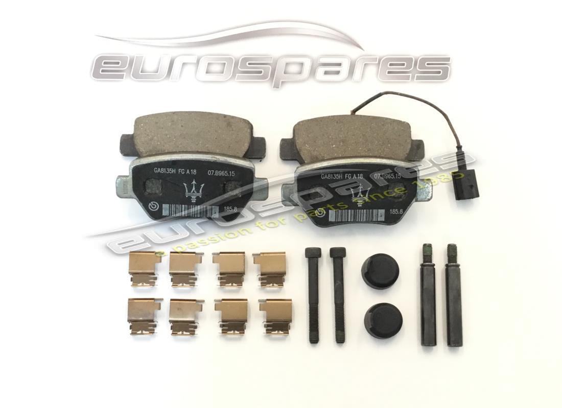new maserati rear brake pads set. part number 673010327 (1)