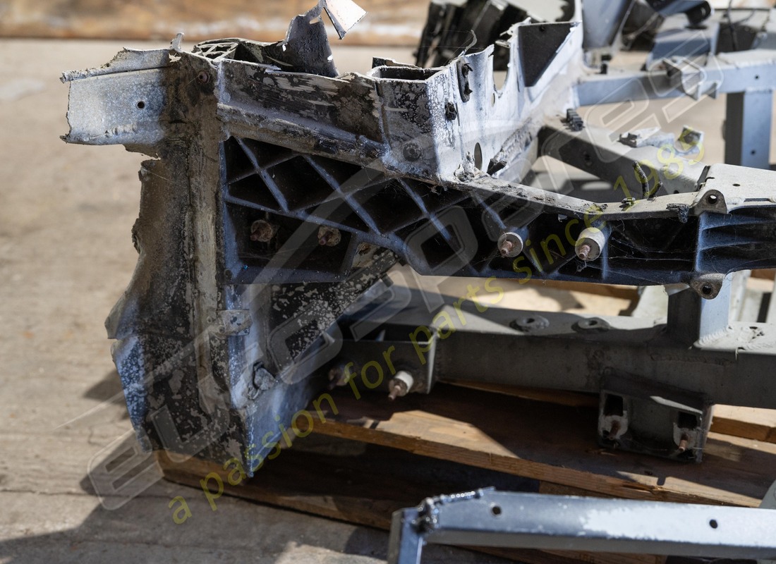 used lamborghini front end frame. part number 400805011f (4)
