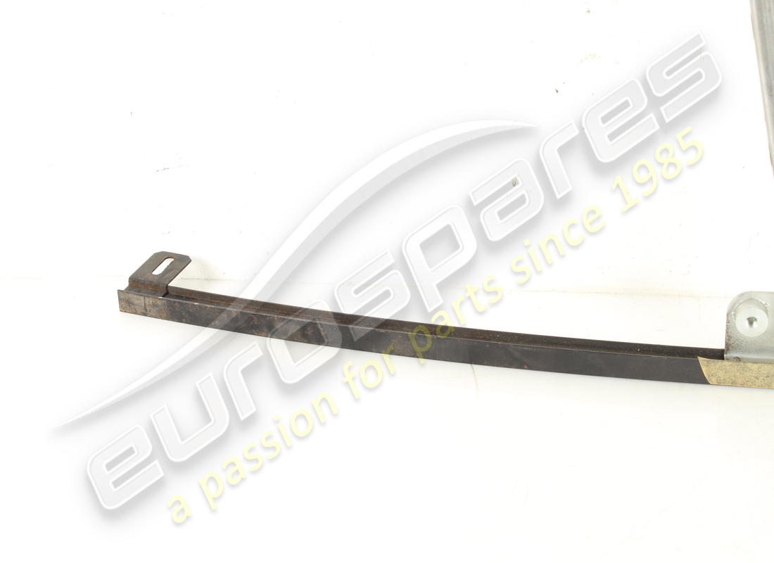 new ferrari lhs quarter light with out glass. part number 2533033108a (2)