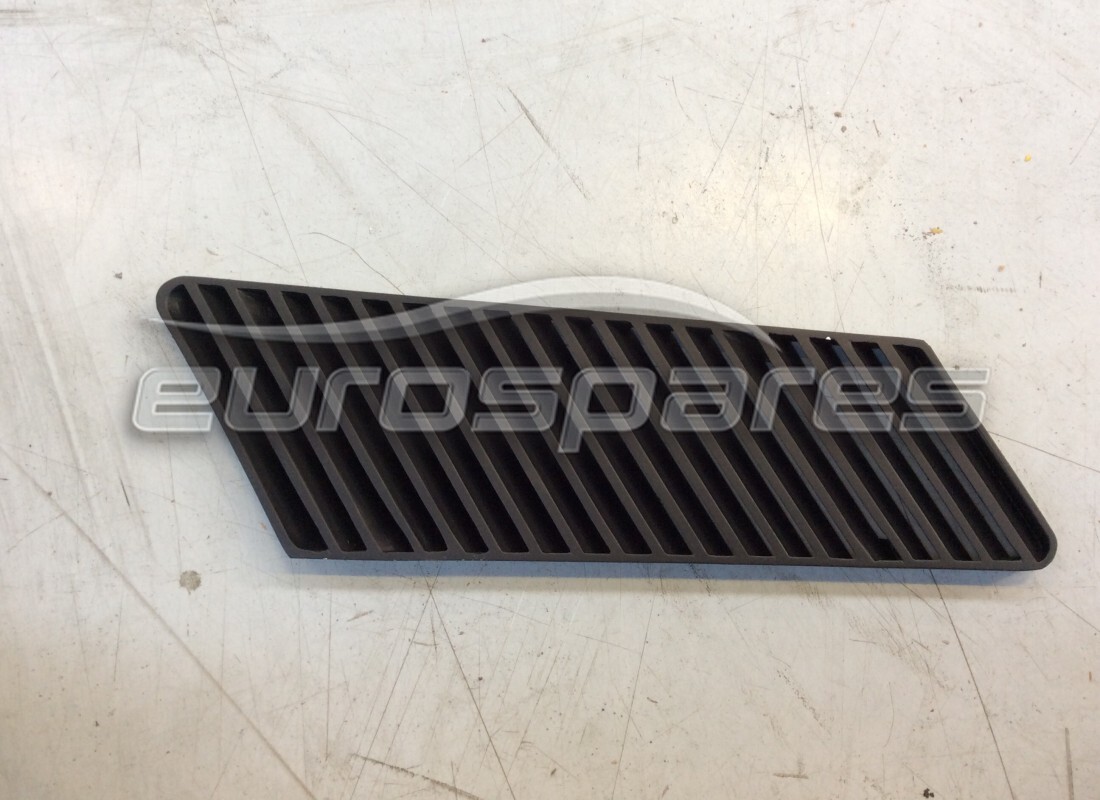 new ferrari lh front wing grille. part number 2518665106 (1)