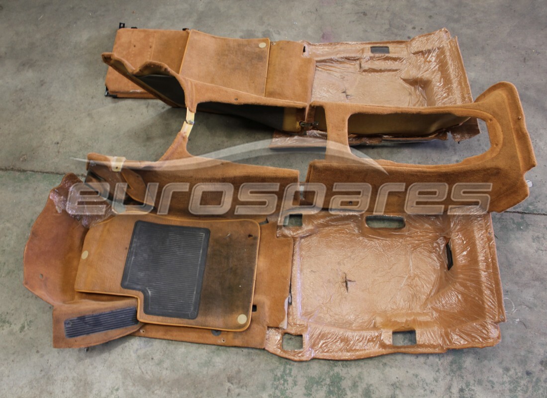 USED Ferrari COMPLETE SET OF PASSENGER COMPARTMENT MATS . PART NUMBER 697802.. (1)
