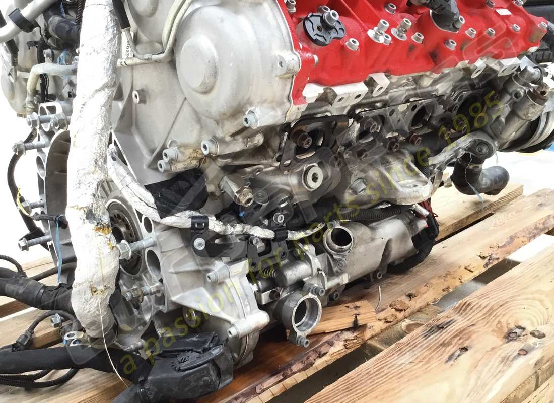 used ferrari 488 engine. part number 985000235 (4)