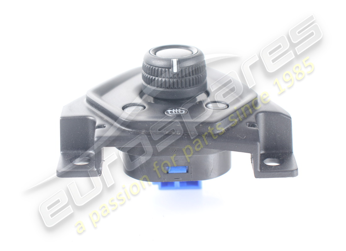 USED LAMBORGHINI EXTERIOR MIRROR SWITCH. PART NUMBER 4T0959565 (2) used lamborghini exterior mirror switch. part number 4t0959565 (2)