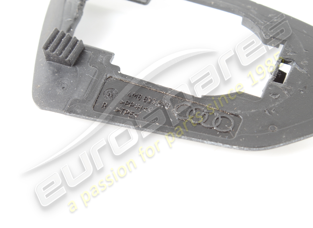 USED LAMBORGHINI BACKING HINTEN. PART NUMBER 4M8837278 (2) used lamborghini backing hinten. part number 4m8837278 (2)