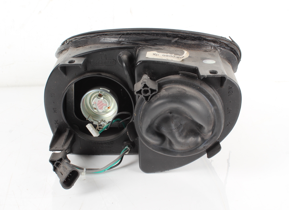 used ferrari rh head lamp unit. part number 65097251 (7)