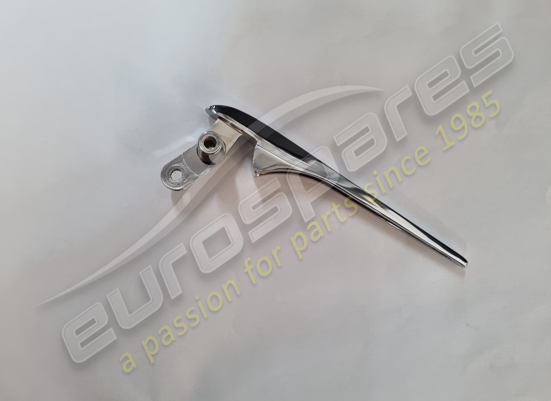 new ferrari lh internal door handle. part number 2423081302 (2)