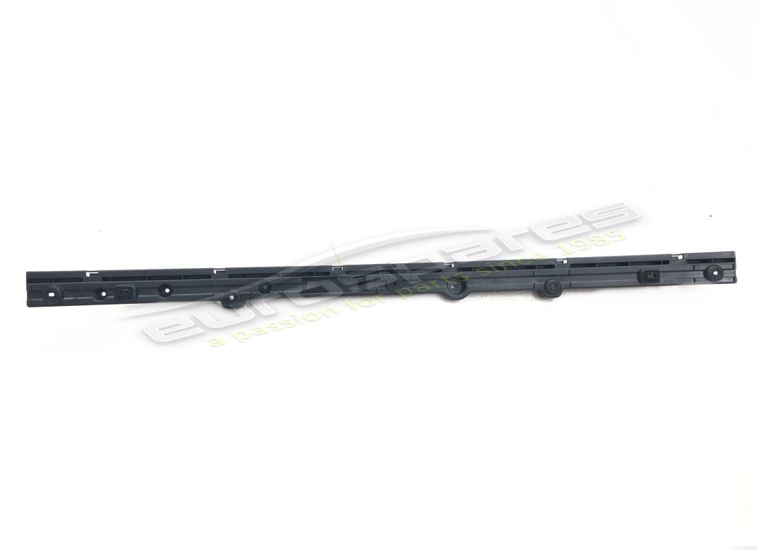 new maserati central bracket. part number 670032729 (1)
