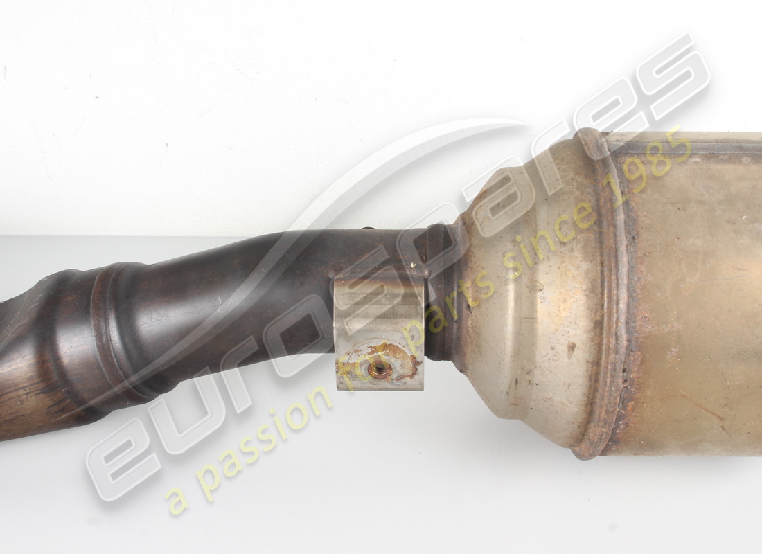 used maserati complete rh catalytic converter. part number 199961 (3)