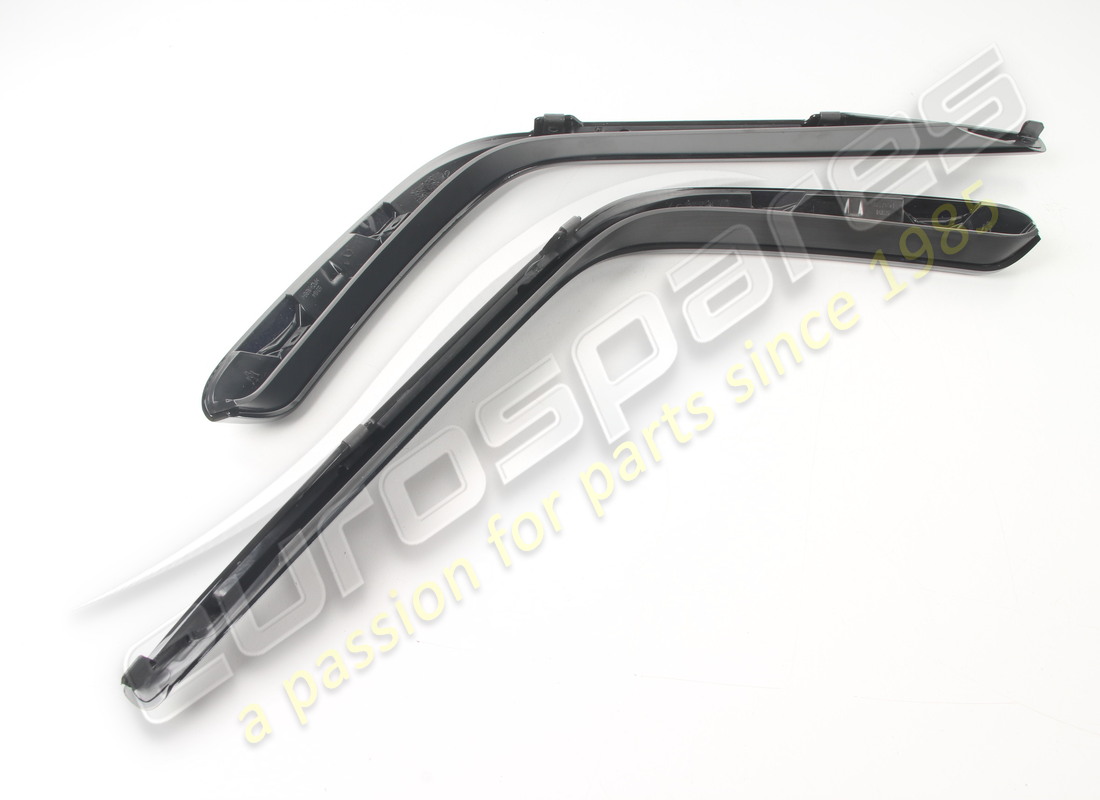 new maserati bumper mouldings. part number 673008253 (3)