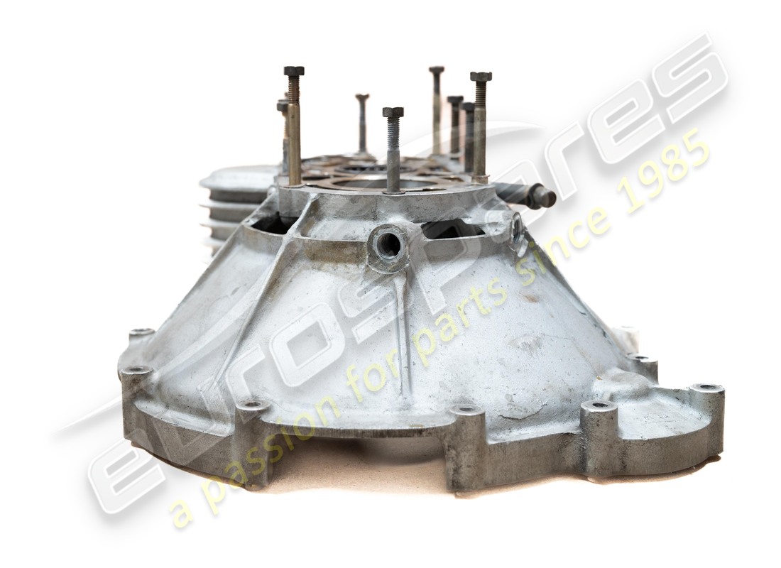 used ferrari clutch housing. part number 126082 (2)