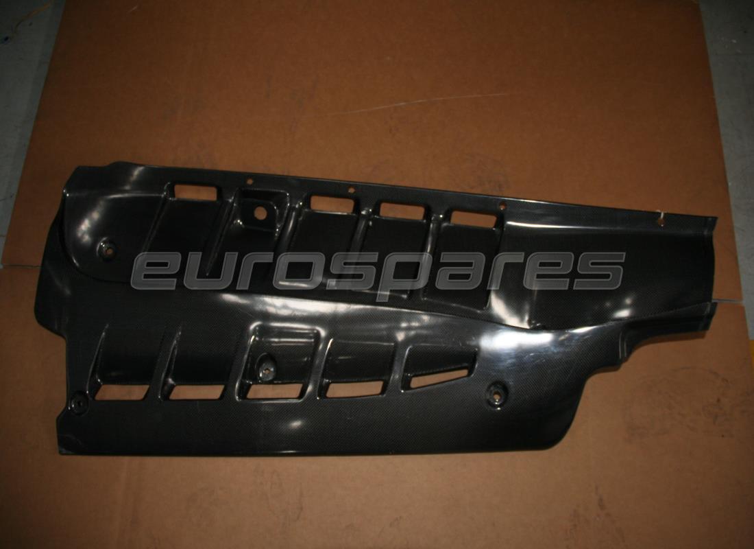 USED Ferrari RH FRONT PANEL -CARBON PAN . PART NUMBER 68445300 (1)
