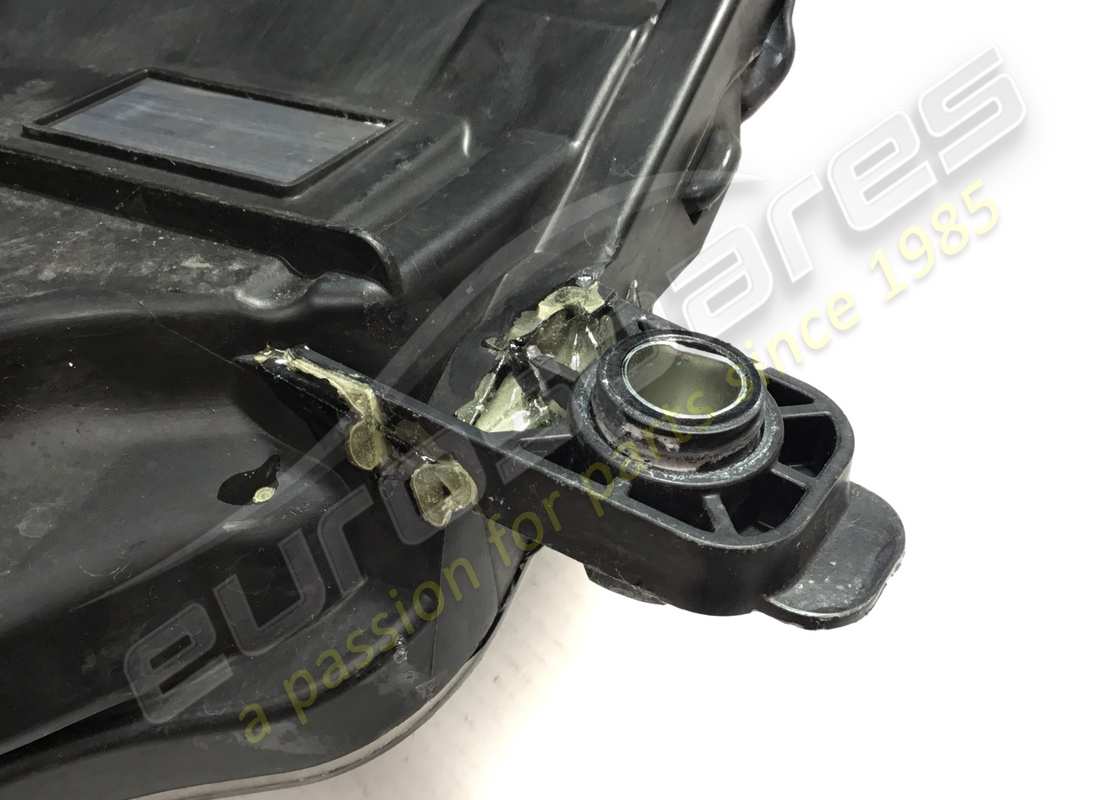 used ferrari rh bi-xenon headlight afs. part number 329982 (5)