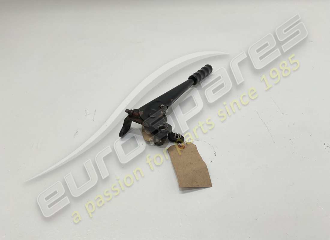 used maserati lever. part number 1011550151082 (1)