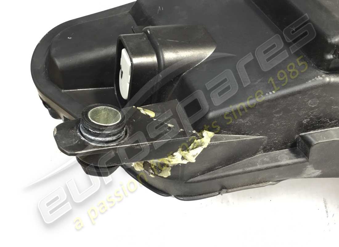 used ferrari rh bi-xenon headlight afs. part number 329982 (3)