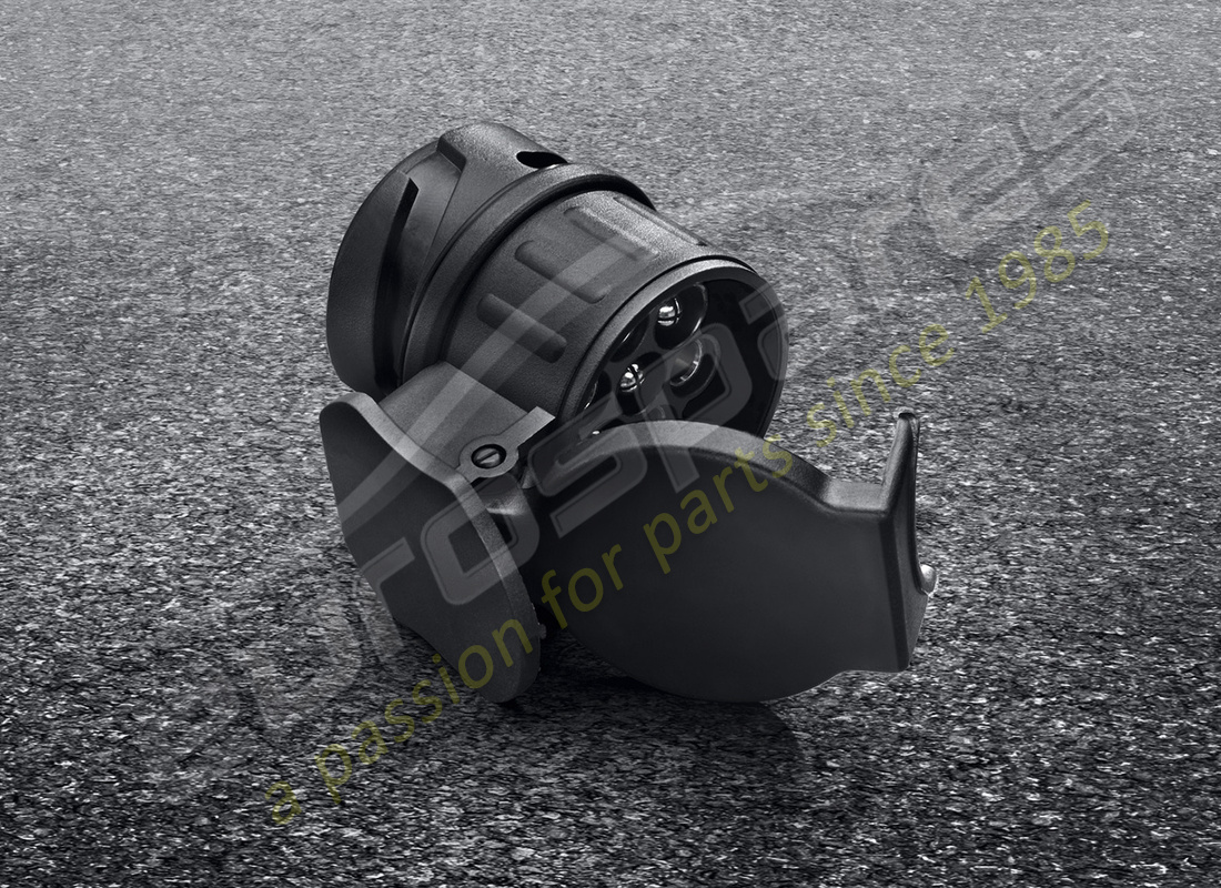 new porsche 13/7-pin adapter. part number 95504400064 (1)
