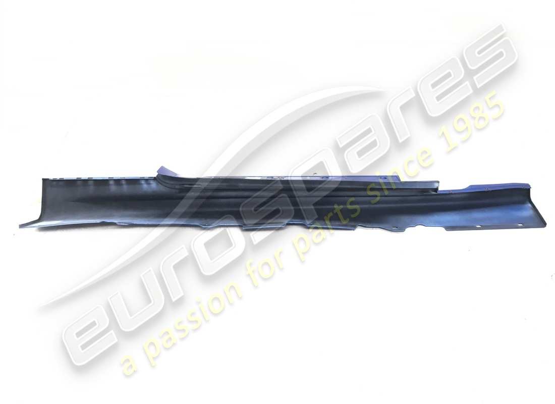 used maserati lh side skirt. part number 980145474 (2)