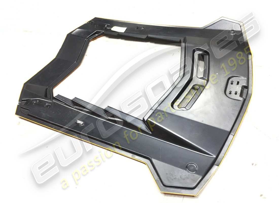 damaged lamborghini trunk lid. part number 476827025 (2)