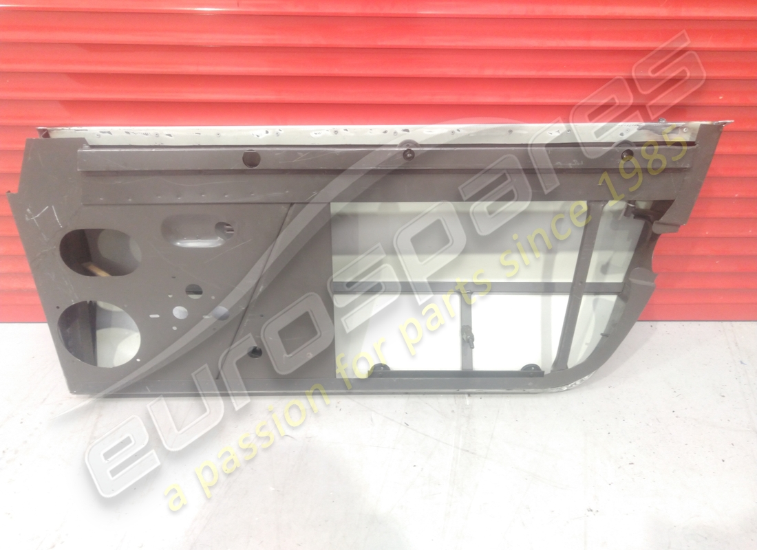 new ferrari rh door. part number 20018404a (2)