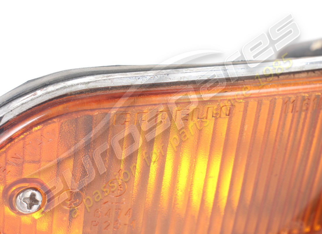 USED LAMBORGHINI RHS FRONT SIDE LAMP. PART NUMBER 006119081 (6) used lamborghini rhs front side lamp. part number 006119081 (6)