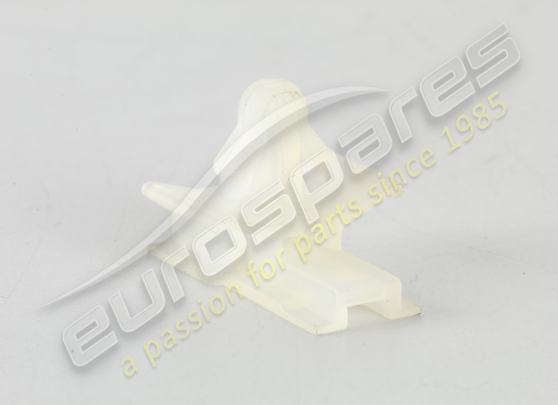 NEW MASERATI FASTENER BUTTON. PART NUMBER 12486580 (1) new maserati fastener button. part number 12486580 (1)