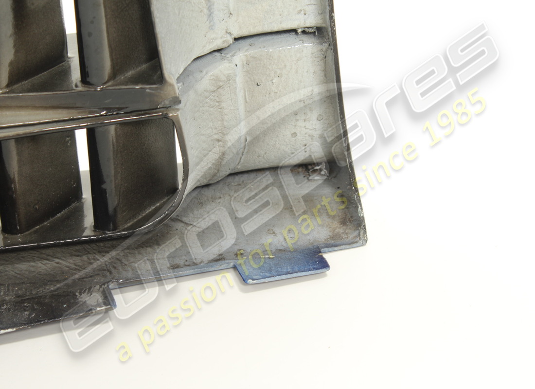 used ferrari front bumper. part number 89399000 (6)