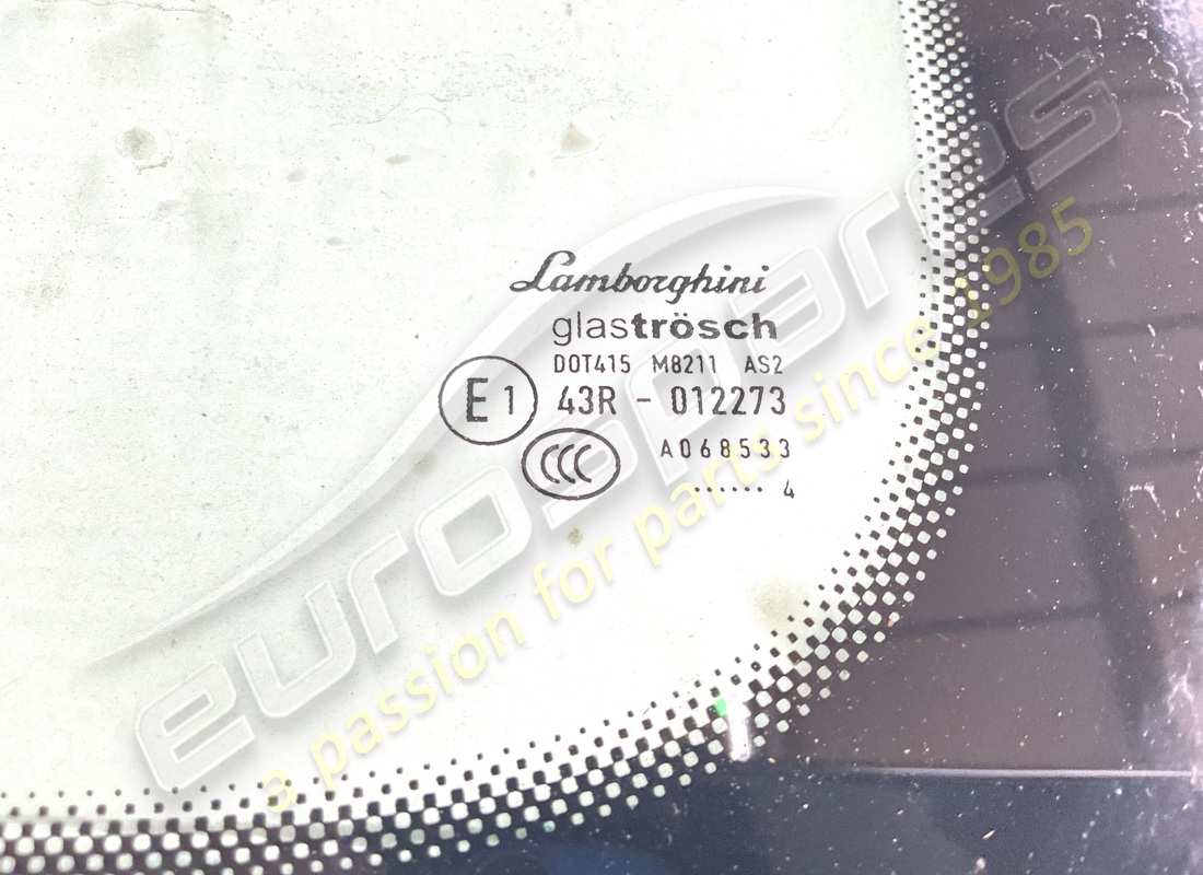 used lamborghini rear window glass. part number 4t8845501b (2)