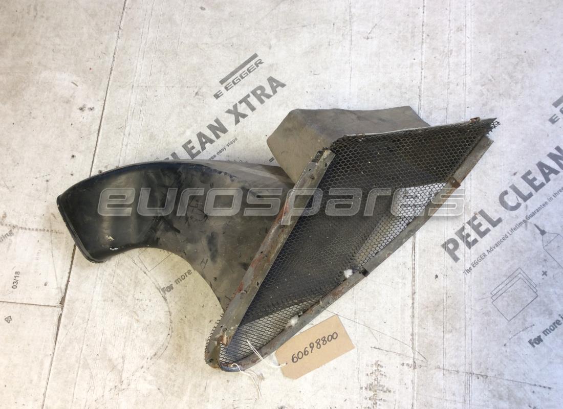 used ferrari rh air intake. part number 60698800 (1)