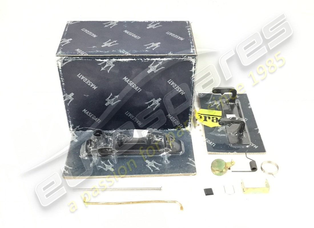 new maserati handle. part number 374580022 (1)