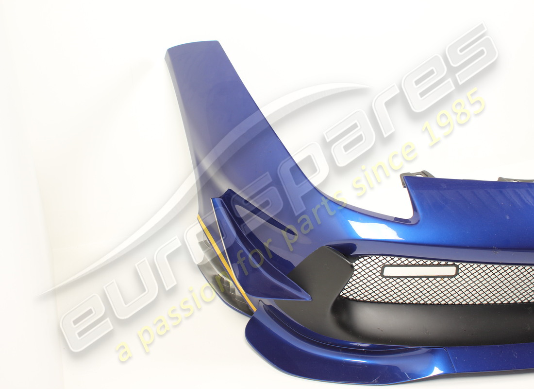used ferrari front bumper. part number 89399000 (4)