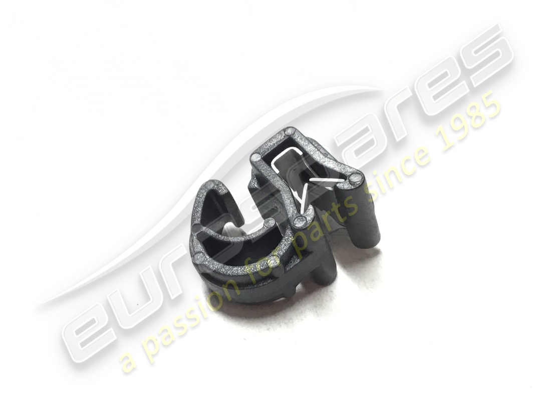 NEW Maserati CLIP. . PART NUMBER 67579900 (1)